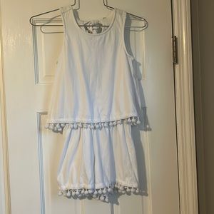 Crown and Ivy White Romper size girls small